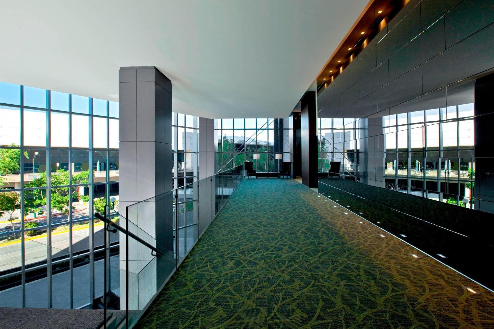The Westin Guadalajara Hotell Eksteriør bilde
